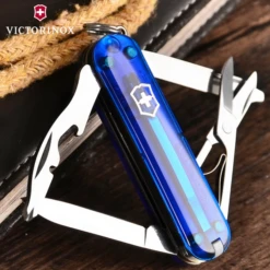Victorinox Midnight Manager - Blue Transparent -Stanley Store 0.6366.T2 4 600x600 90dab092 a64f 41e0 826c 676f14a08815