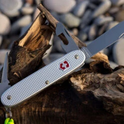 Victorinox Pioneer Alox -Stanley Store 0.8201.26 4 600x600 48aa4881 84c5 4b2b a29a c2a5cc09dd7d