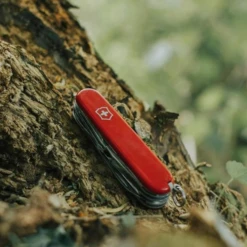 Victorinox Hiker - Red -Stanley Store 1.4613 4 600x600 780007fc b33a 42e5 9f85 28d1c701d295