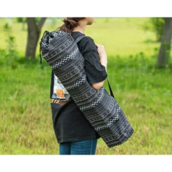 KZM New Hug Chair Black -Stanley Store 13 0a00a17a 9fa7 4854 99c2 b03ae7edf5a9