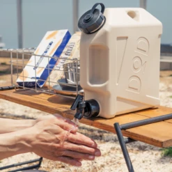 DoD Jiminy Water Tank Solo 4.5L -Stanley Store 16 8eeadadf 6576 47a4 ad7e ce95258005fd