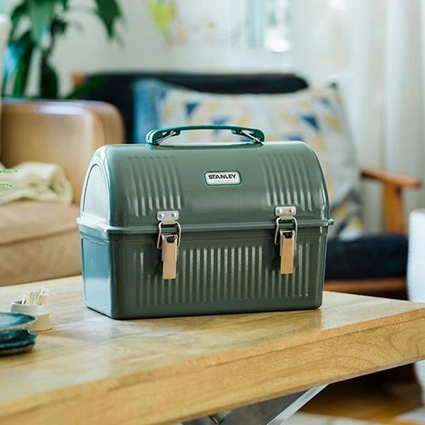 Stanley Classic Lunchbox 10QT Hammertone Green 8 Stanley Classic Lunchbox 10QT Hammertone Green - Image 6