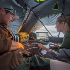 Goal Zero Yeti 400 AGM International 220V -Stanley Store 827459e3f09954b22412217dbef0ac91 1