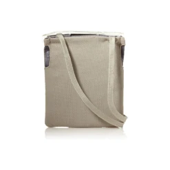 Lowe Alpine Dryzone Passport Wallet 9 Lowe Alpine Dryzone Passport Wallet -Stanley Store FAC 23 4