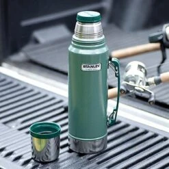 Stanley Classic Vacuum Insulated Bottle 1.4QT -Stanley Store Stanley ClassicFlask4 600x600 aa4aa901 81d1 4dbf a67d 65a4329f779e