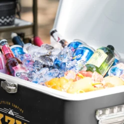 KZM Ice Cooler Box -Stanley Store Untitled 1000x1000px 9 3f50b824 edb6 44c5 8d88 96a978d346f6