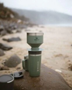 Stanley Classic Pour Over Hammertone Green -Stanley Store Web LIfestyle CarCamp 1800x1800 600x600 d0a75577 7123 47c9 9d97 f7bfc84a3f10